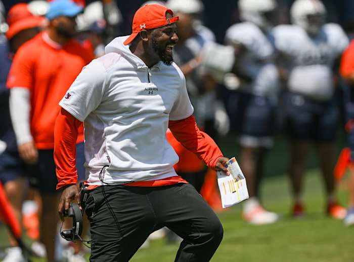 Coach Zac EtheridgeAuburn football practice on Sunday, Aug. 7, 2022 in Auburn, Ala. Todd Van Emst/AU Athletics